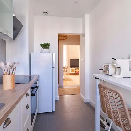 2br Near Centre - Boho Style, Hidden Room, Free Parking Apartamento