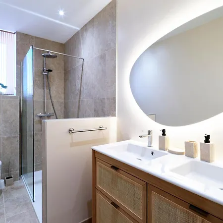 Apartman 2br Near Centre - Boho Style, Hidden Room, Free Parking Colmar