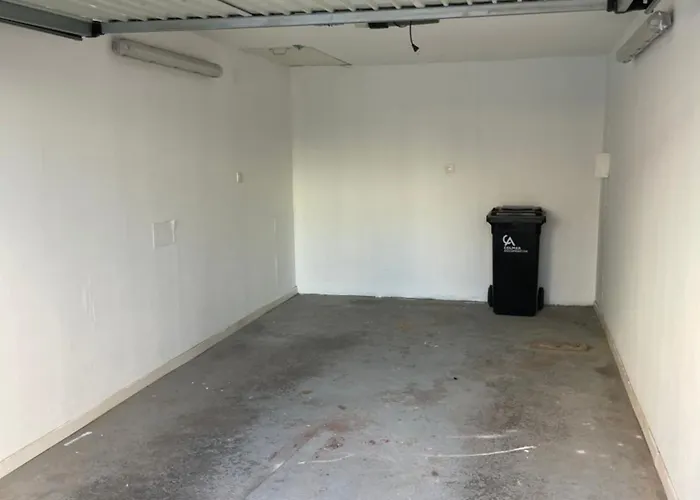 2br Near Centre - Boho Style, Hidden Room, Free Parking